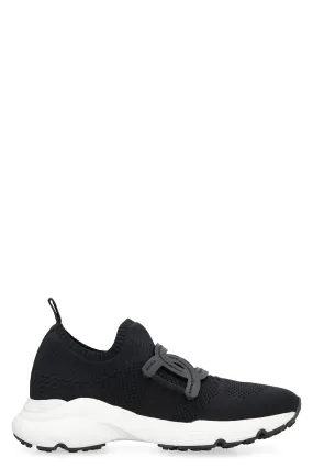 CHAIN LING DETAIL SLIP ON SNEAKERS