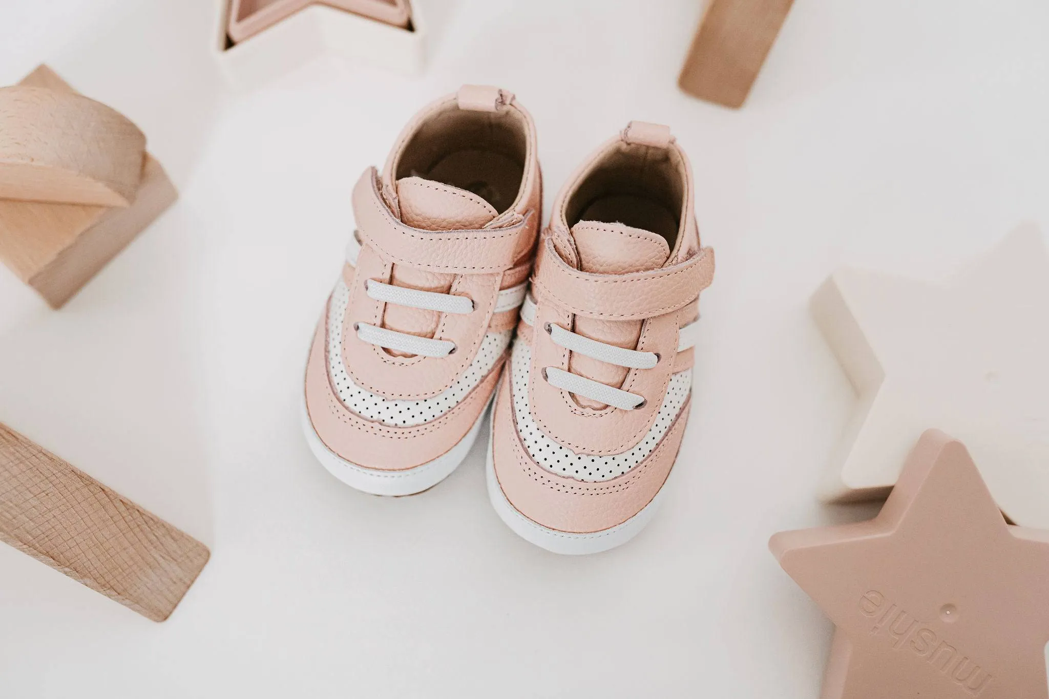 Pre-Order The Henry Low Top